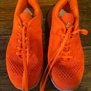 APL TECH LOOM PRO MESH  Size 7.5.